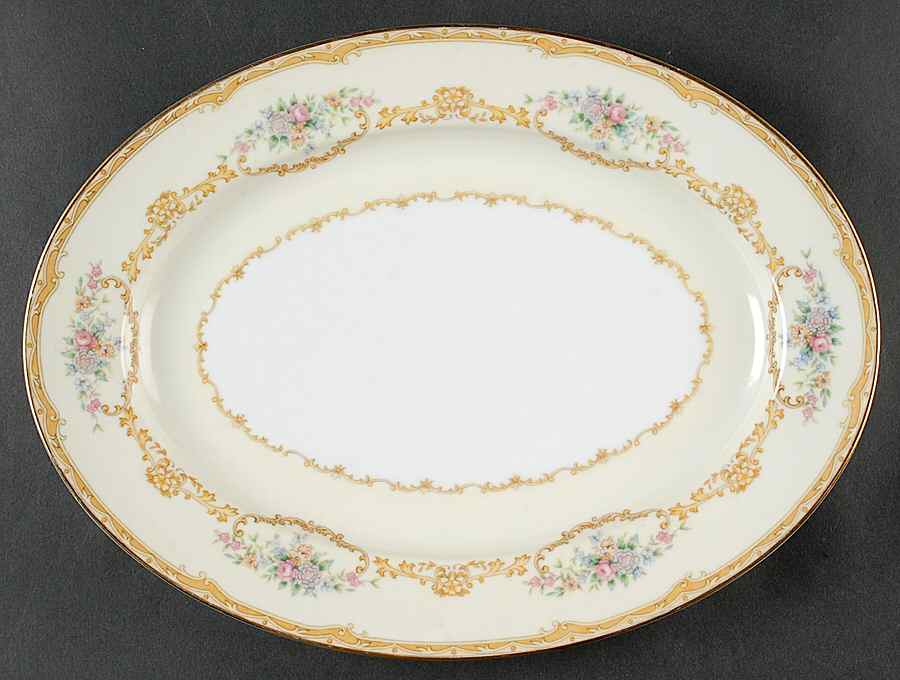 Evana 11" Oval Serving Platter by Noritake-1