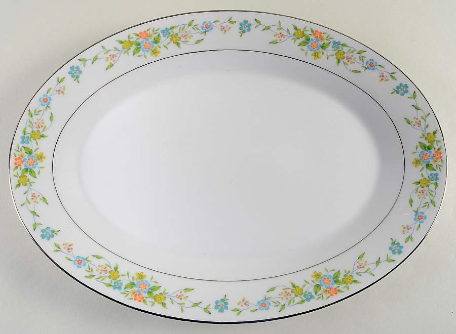 Everett 16" Oval Serving Platter by Noritake-1