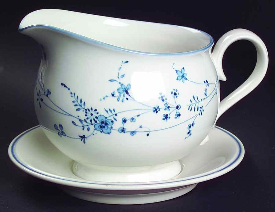 Evendale Round Gravy Boat/Attached Underplate by Noritake-1