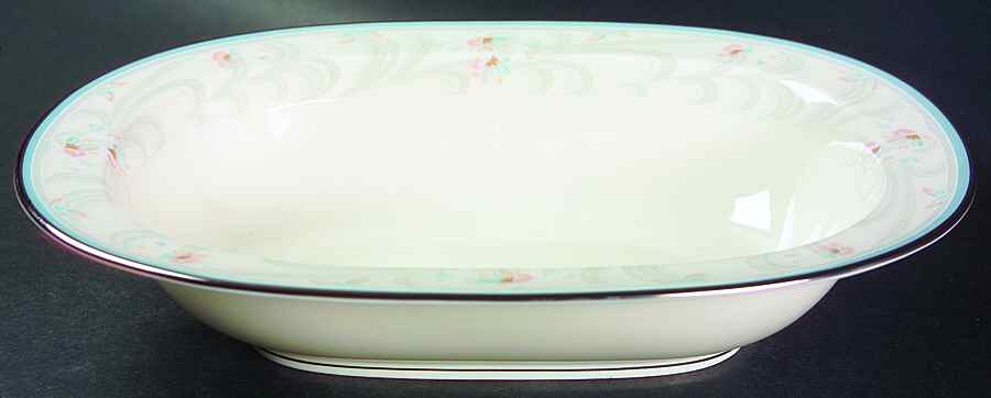 Evermore 10" Oval Vegetable Bowl by Noritake-1
