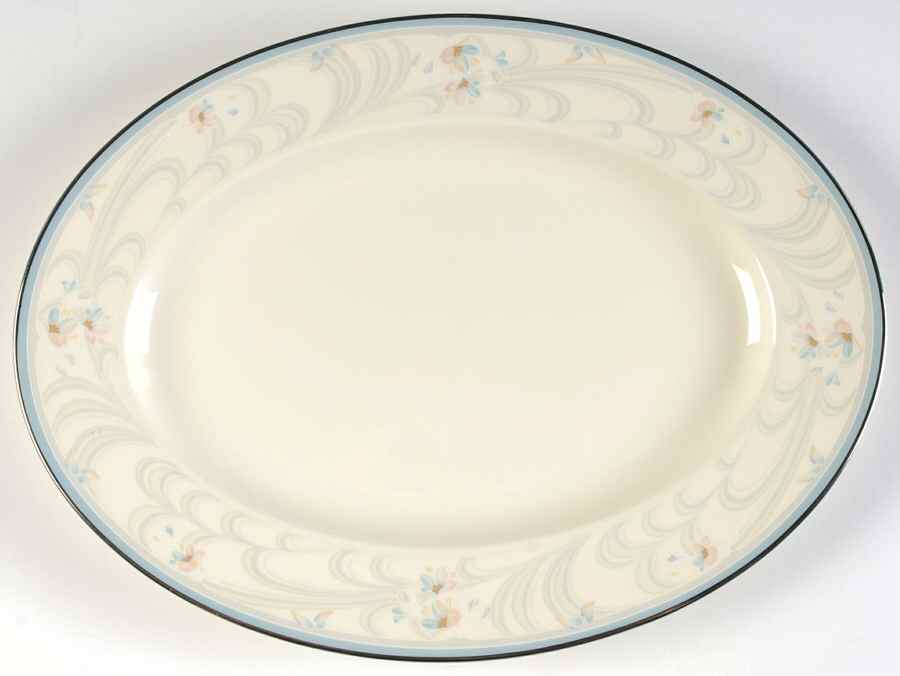 Evermore 12" Oval Serving Platter by Noritake-1