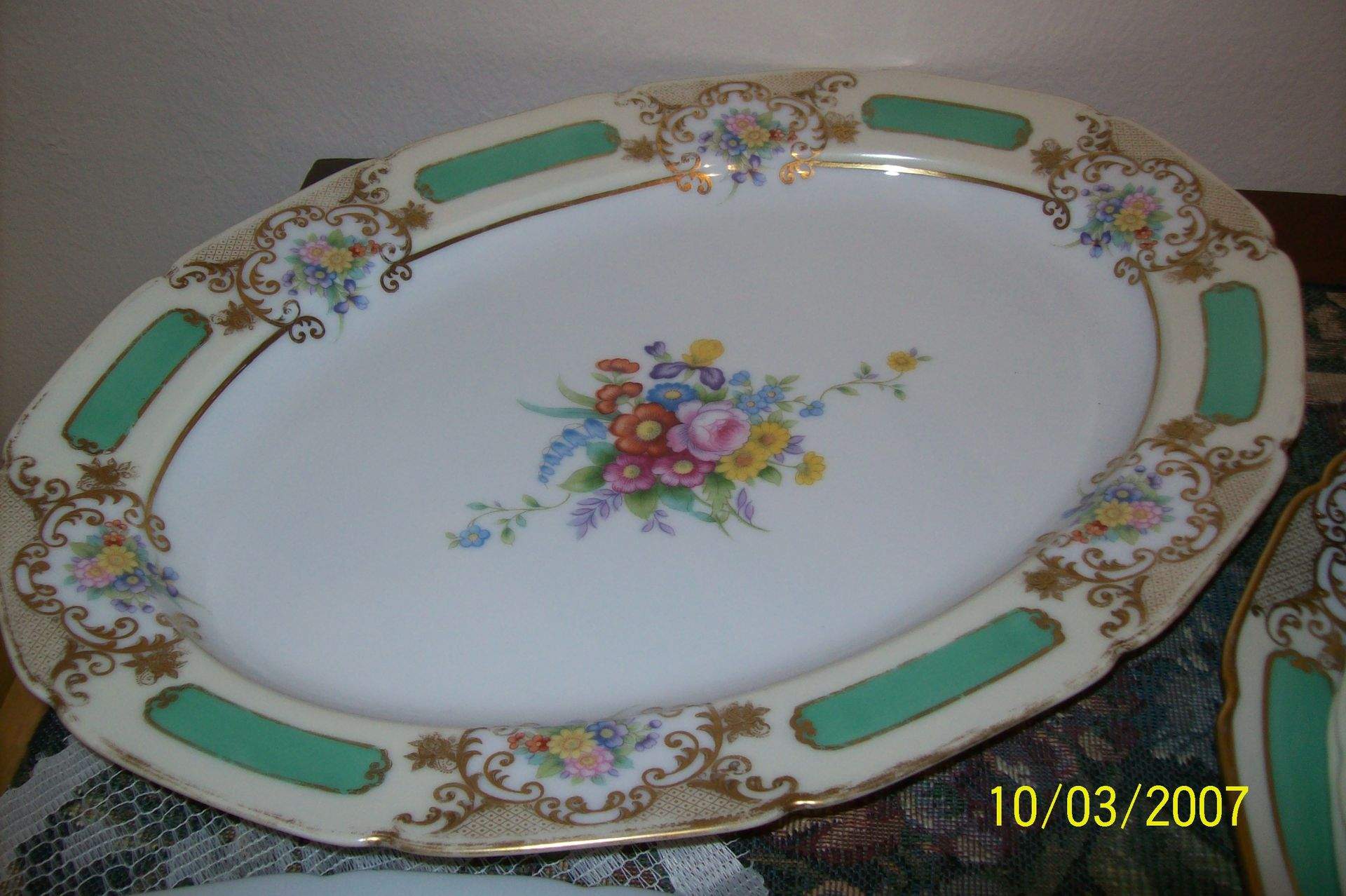 Evergold 16" Oval Serving Platter by Noritake-1