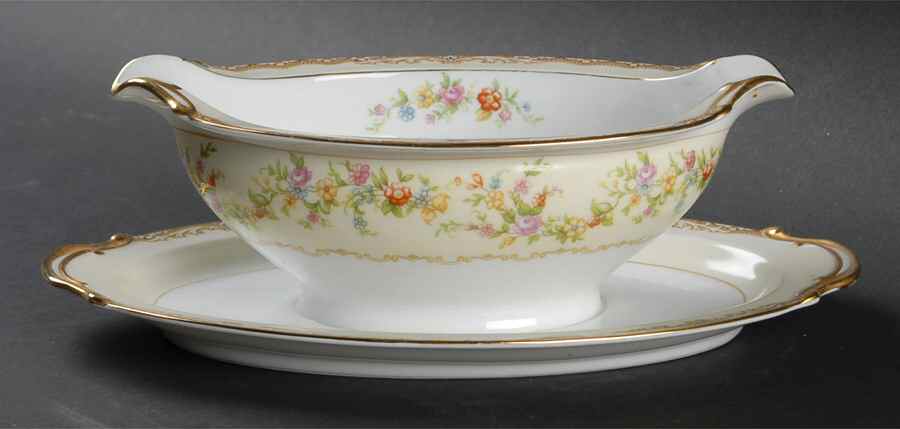 Fabian Gravy Boat with Attached Underplate by Noritake-1