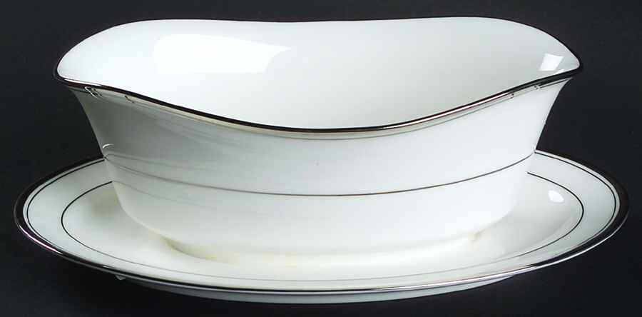 Fairbanks Gravy Boat with Attached Underplate by Noritake-1