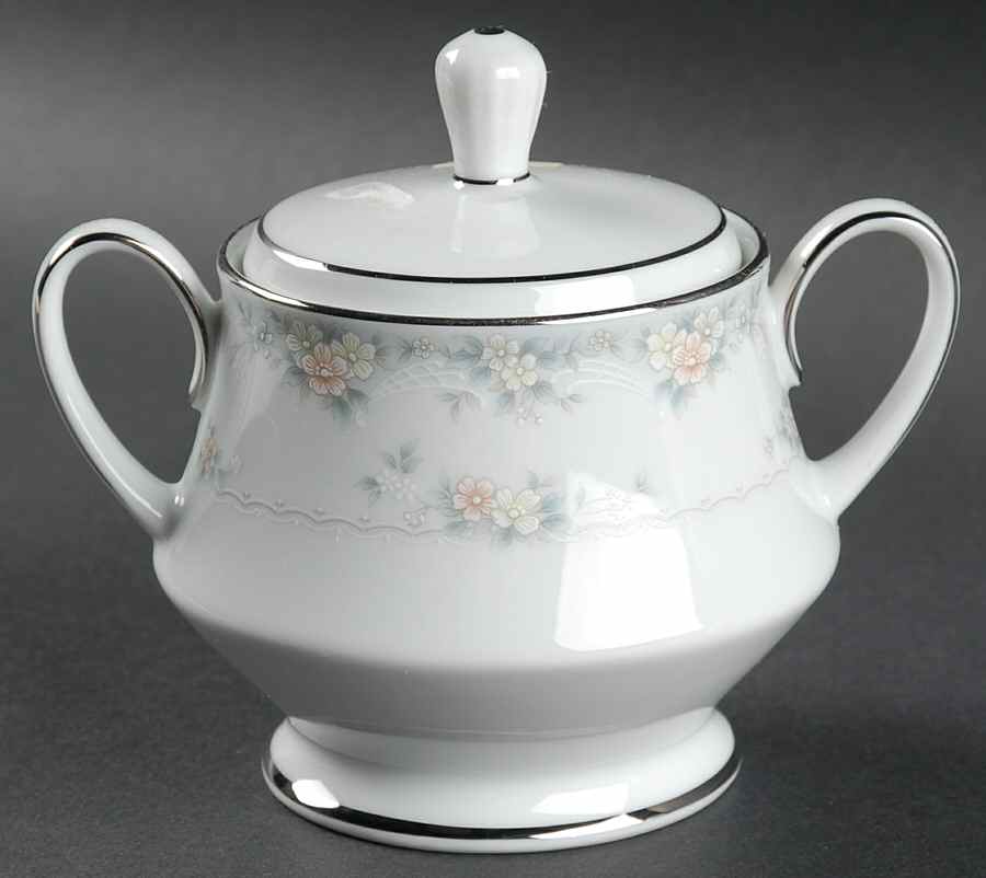 Fairfax Sugar Bowl & Lid by Noritake-1