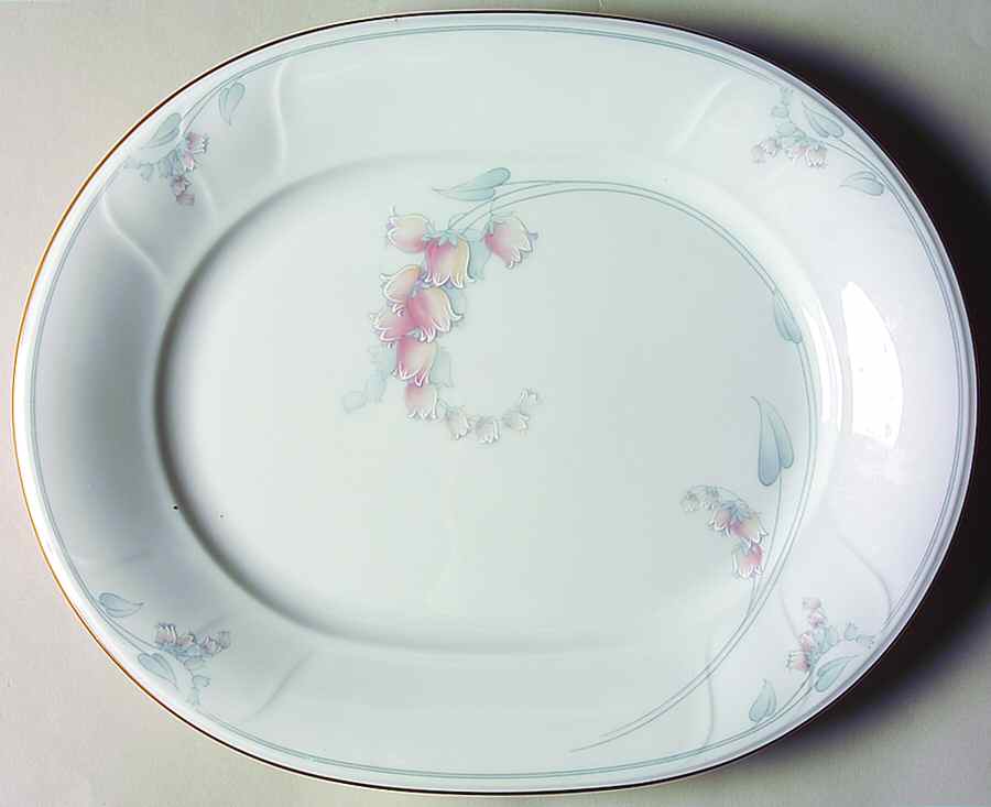 Fairburn 13" Oval Serving Platter by Noritake-1