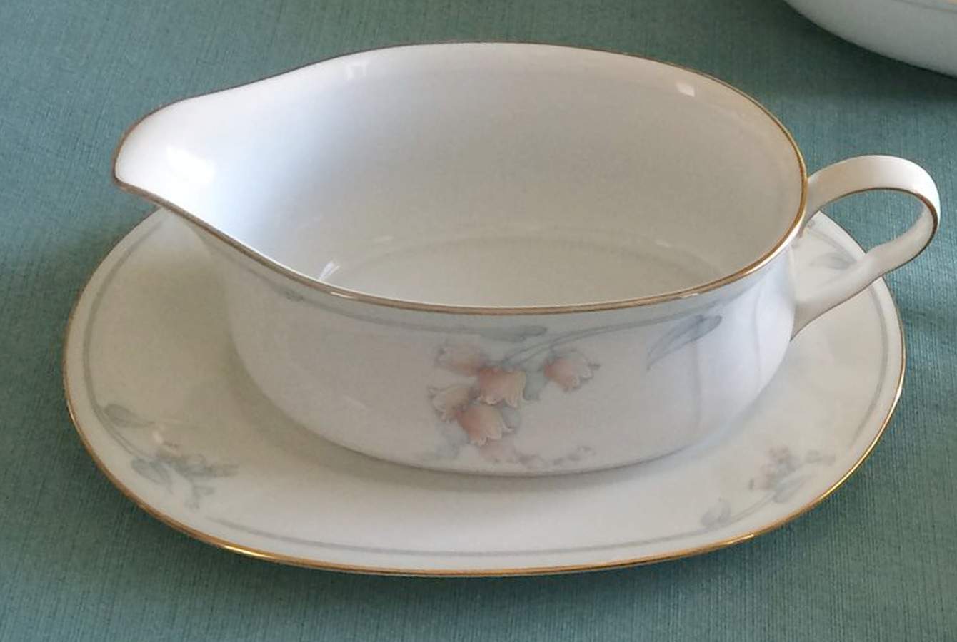 Fairburn Gravy Boat & Underplate (Relish/Butter) by Noritake-1
