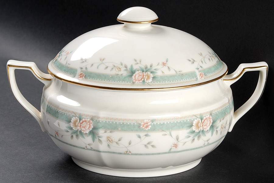 Fairchild Oval Covered Vegetable by Noritake-1