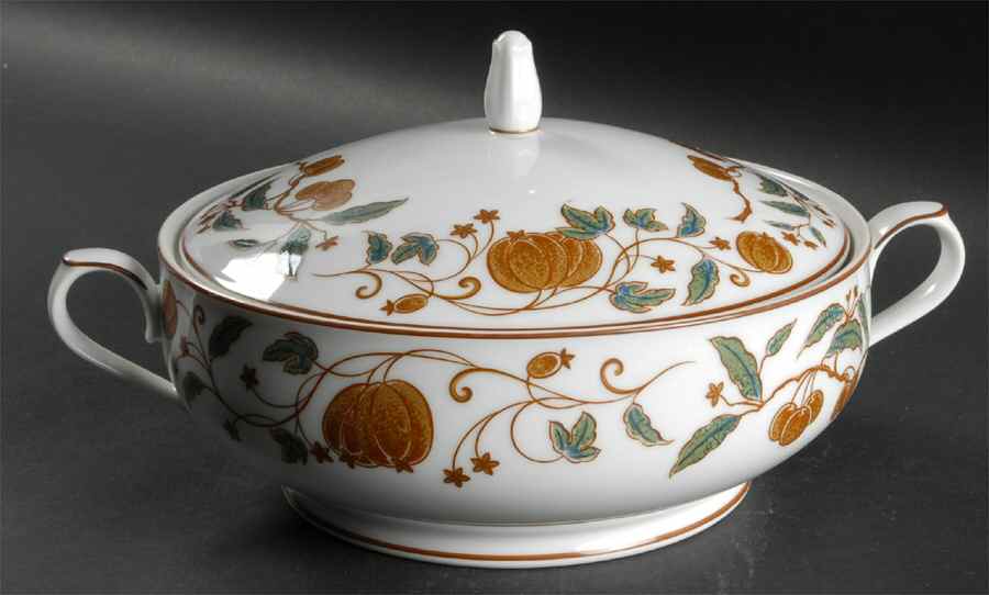 Fairfield Round Covered Vegetable by Noritake-1