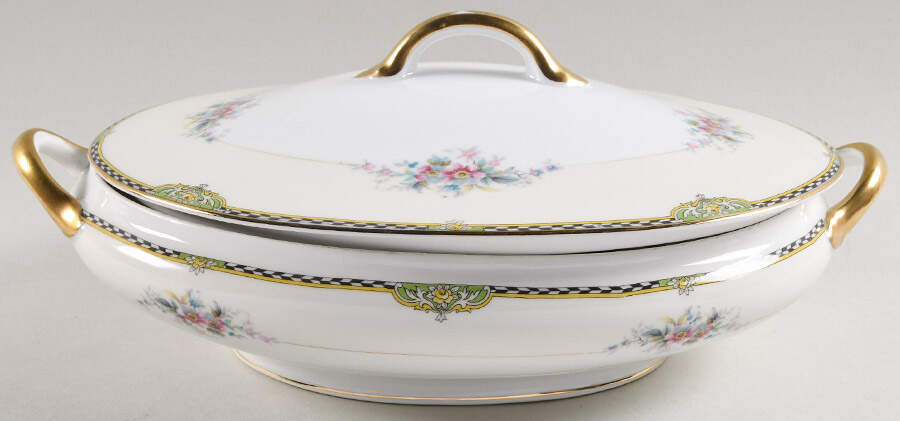 Fairfax Oval Covered Vegetable by Noritake-1