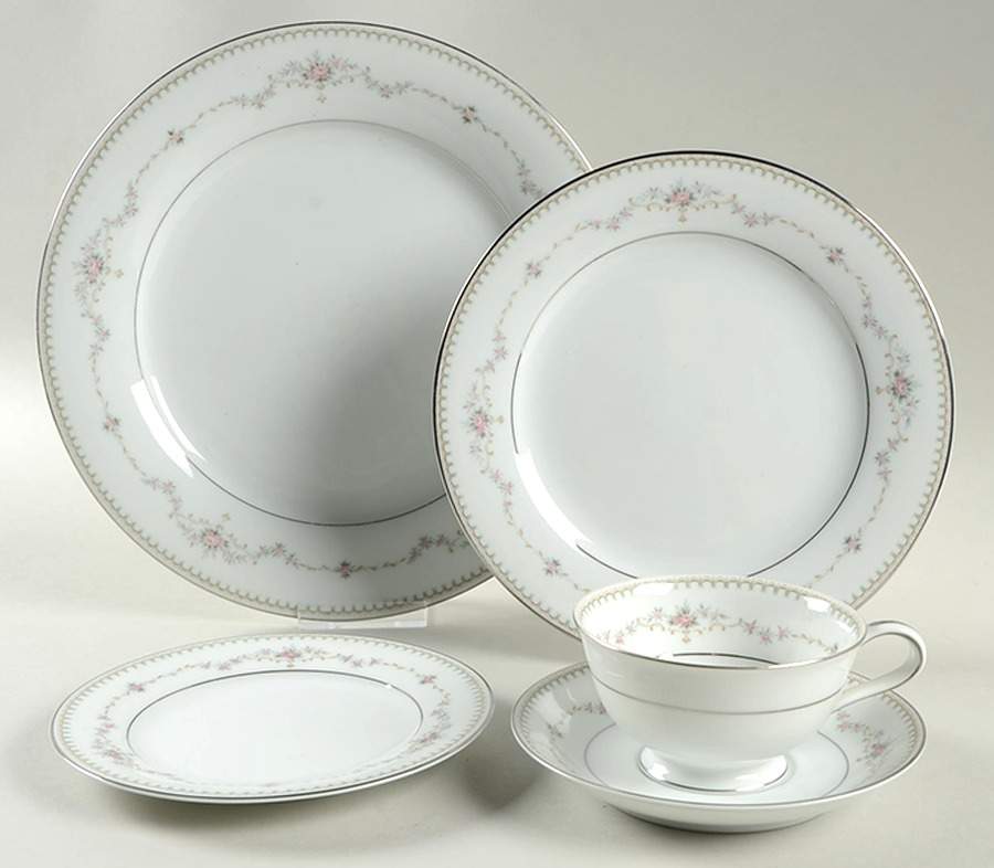 Fairmont (Platinum Trim) 40 Piece Estate Set by Noritake-1