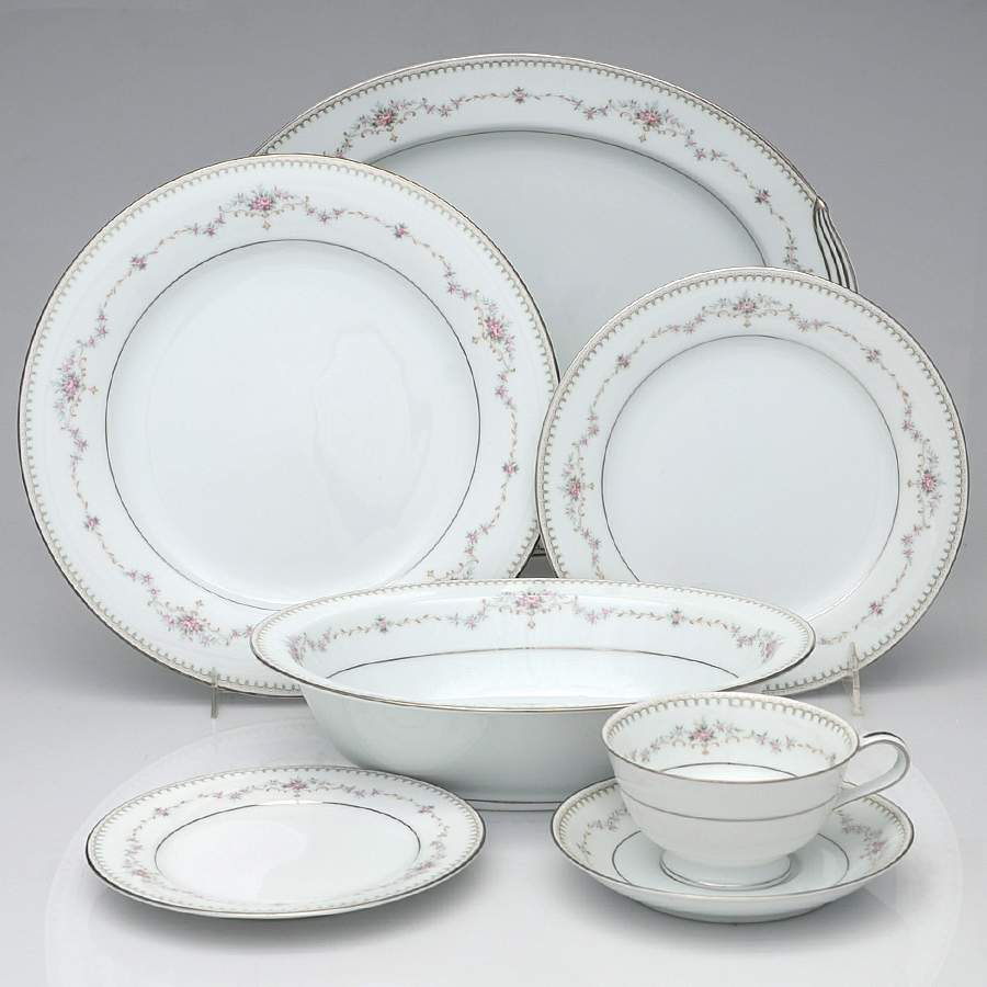 Fairmont (Platinum Trim) 42 Piece Estate Set by Noritake-1