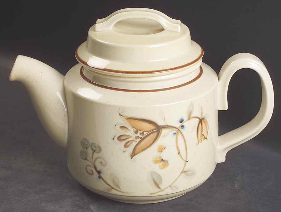 Fallriver Tea/Coffee Pot & Lid by Noritake-1