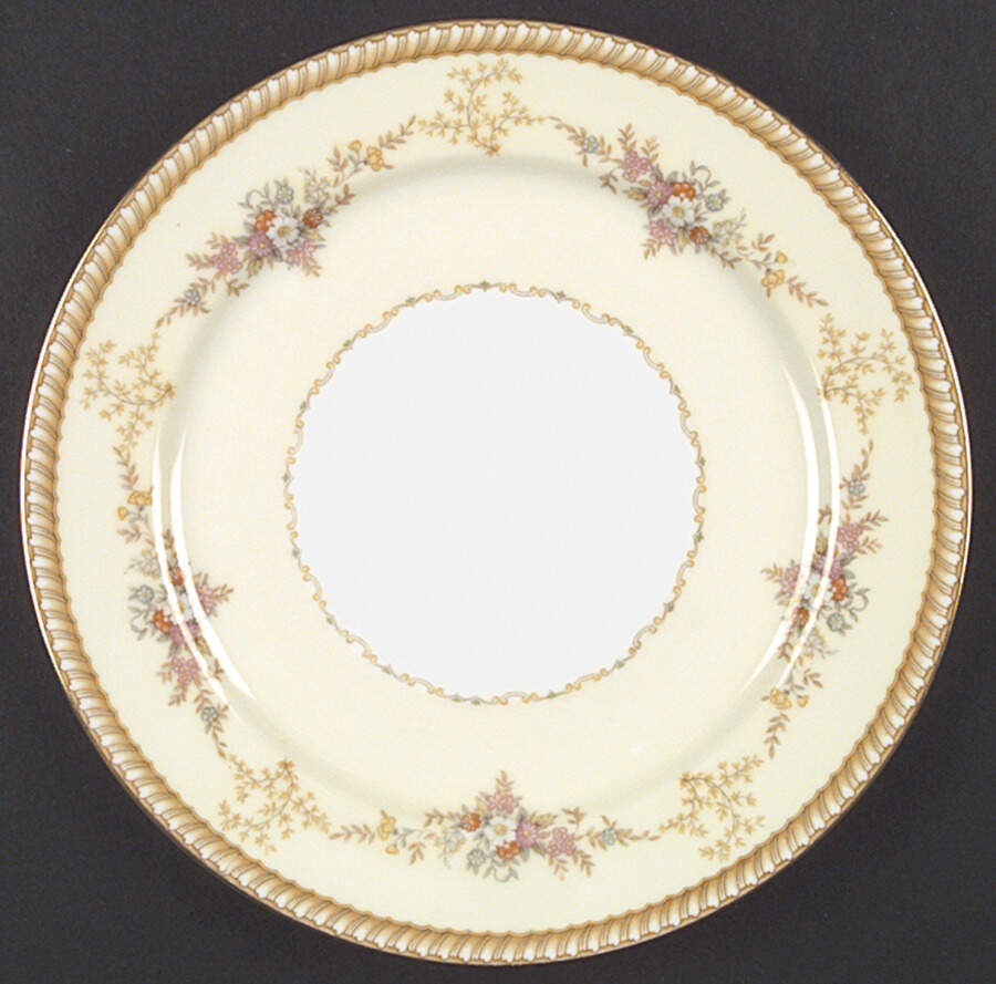 Farney Dinner Plate by Noritake-1