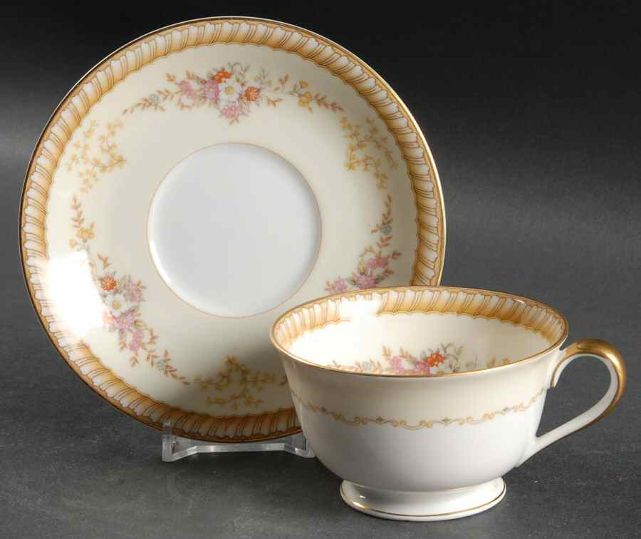 Farney Footed Cup & Saucer Set by Noritake-1