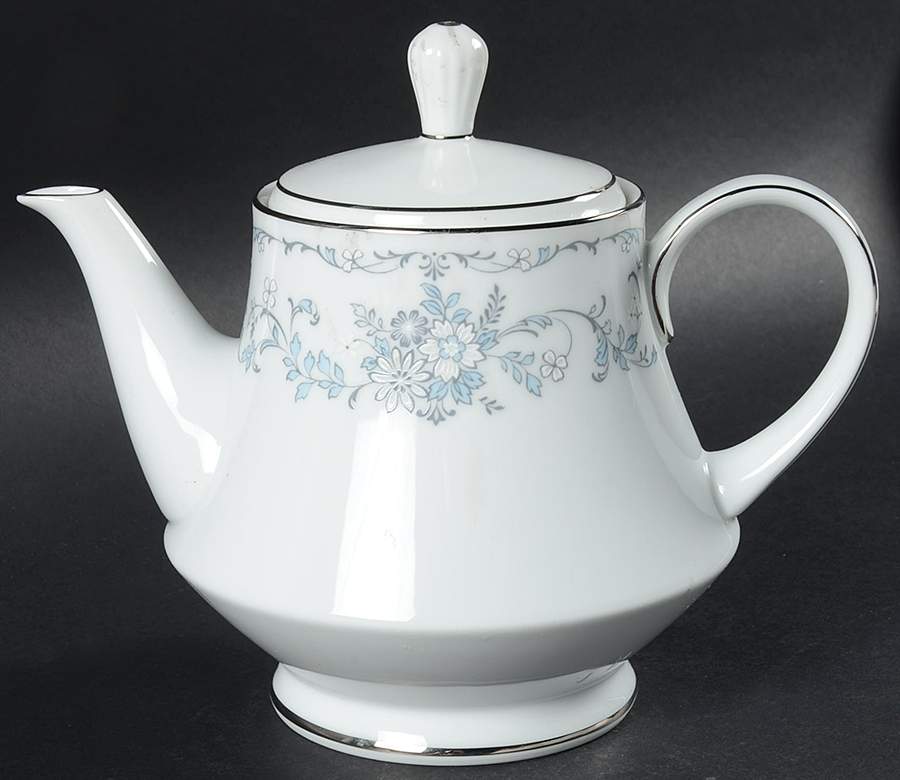 Fascination Teapot & Lid by Noritake-1