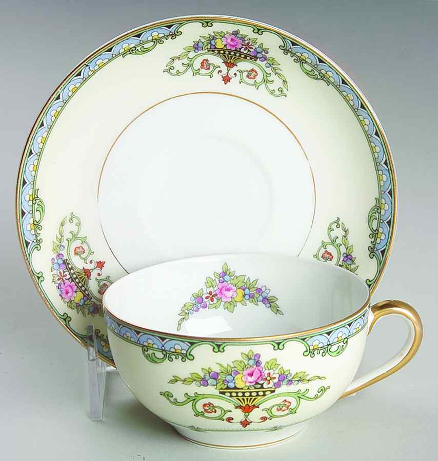 Favorita Flat Cup & Saucer Set by Noritake-1