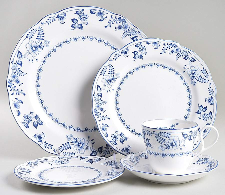 Fair Wind 5 Piece Place Setting by Noritake-1