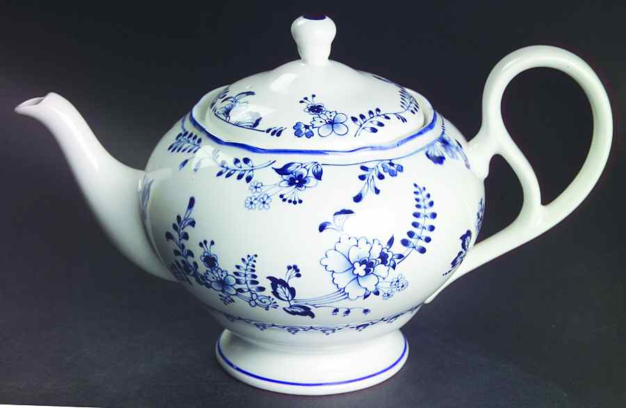 Fair Wind Teapot & Lid by Noritake-1