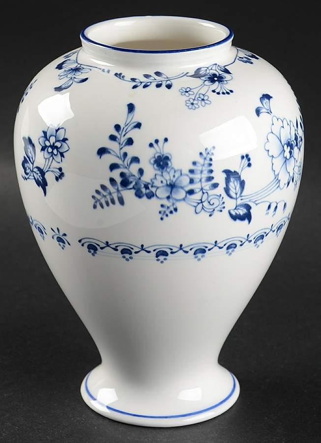 Fair Wind 6" Vase by Noritake-1