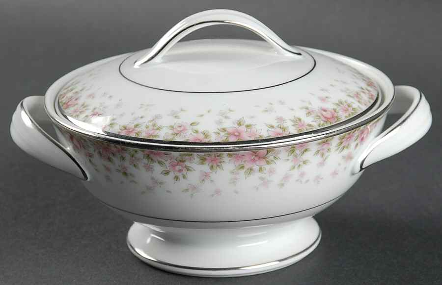 Faye Sugar Bowl & Lid by Noritake-1