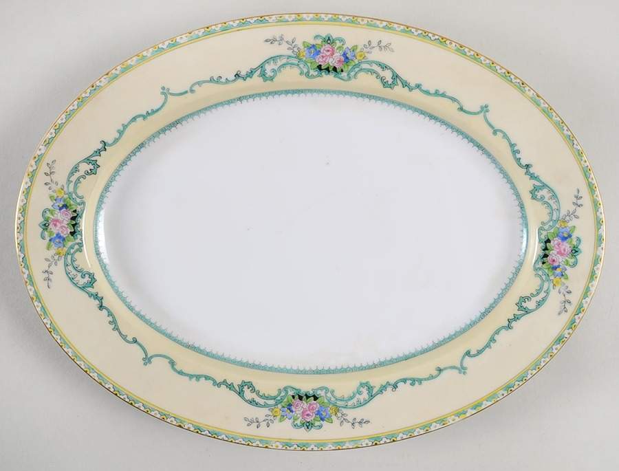 Felicia 11" Oval Serving Platter by Noritake-1