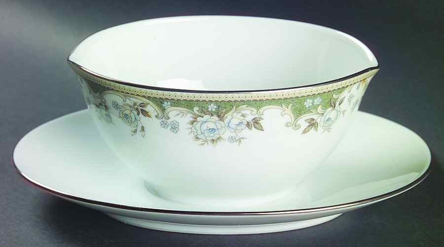 Fellicia Gravy Boat with Attached Underplate by Noritake-1