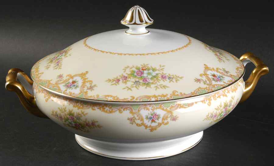 Fernand Round Covered Vegetable by Noritake-1