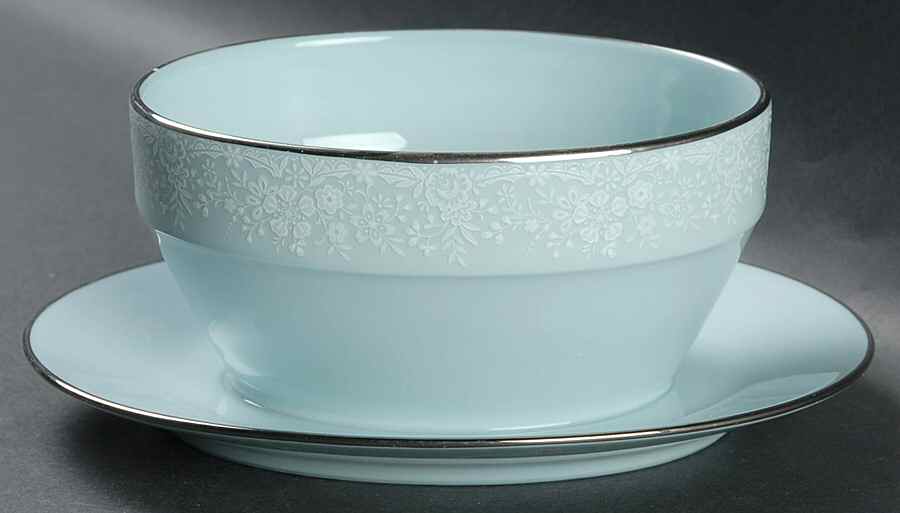 Fidelity Gravy Boat with Attached Underplate by Noritake-1