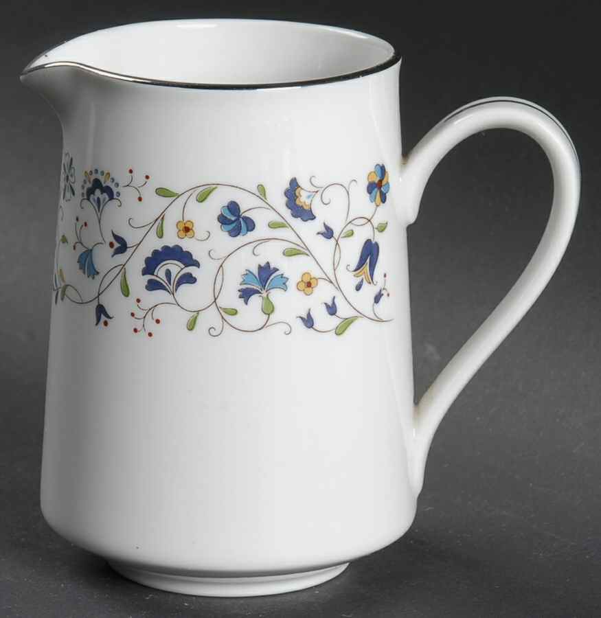 Fiesta Creamer by Noritake-1
