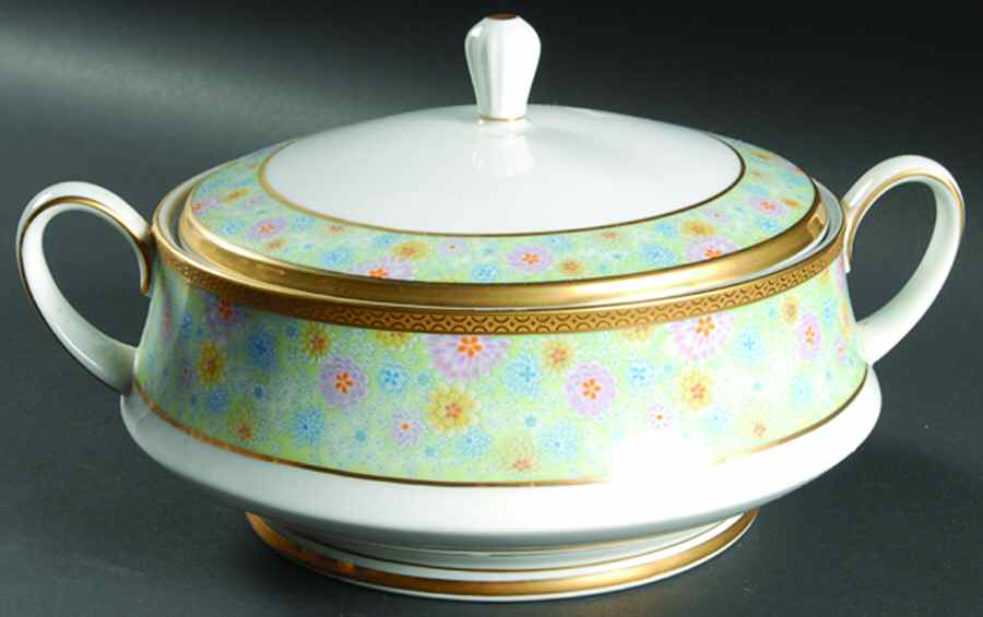 Figaro Round Covered Vegetable by Noritake-1