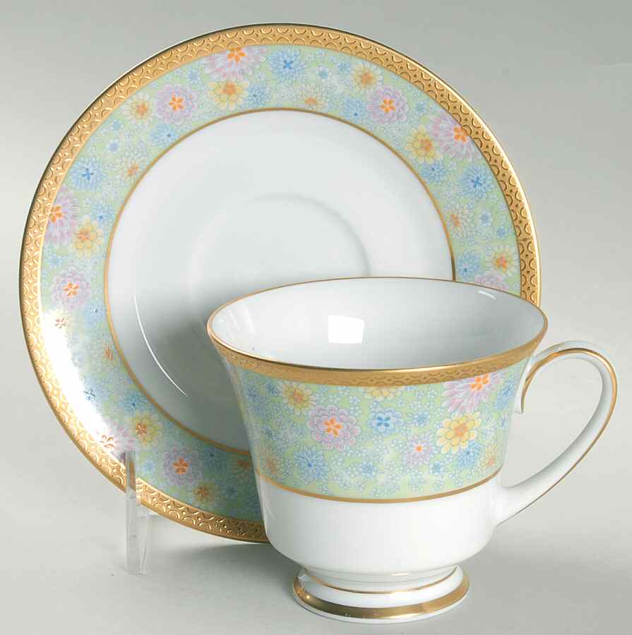 Figaro Footed Cup & Saucer Set by Noritake-1