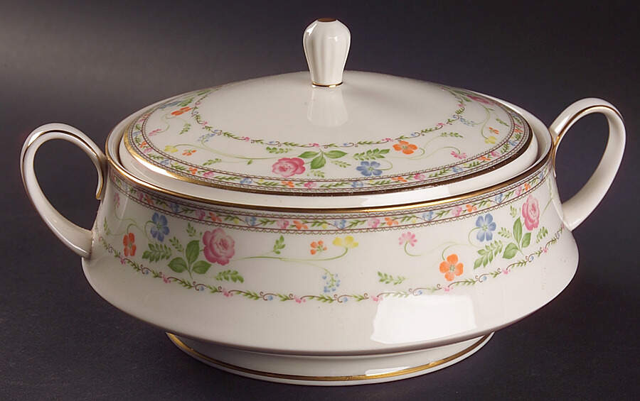 Finale Round Covered Vegetable by Noritake-1