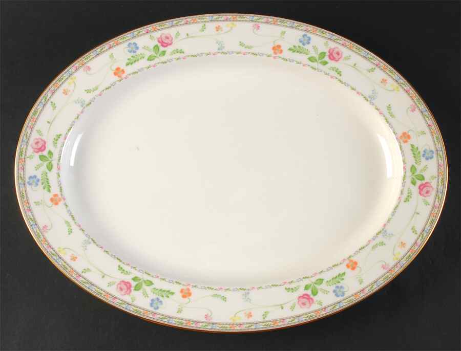 Finale 16" Oval Serving Platter by Noritake-1