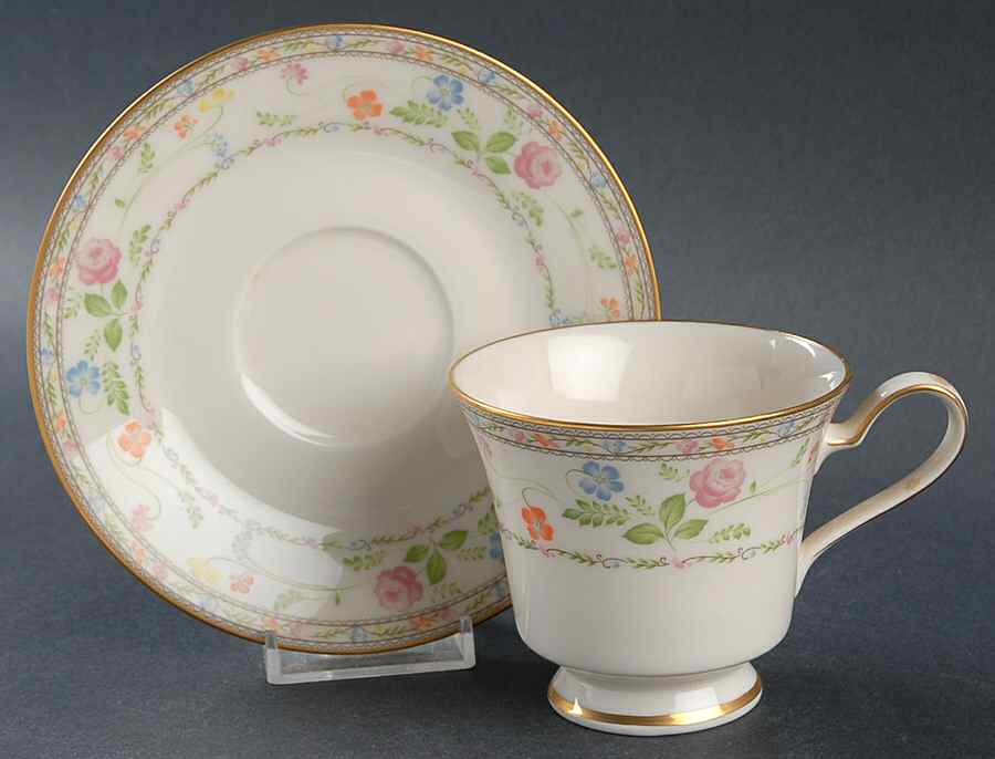 Finale Footed Cup & Saucer Set by Noritake-1