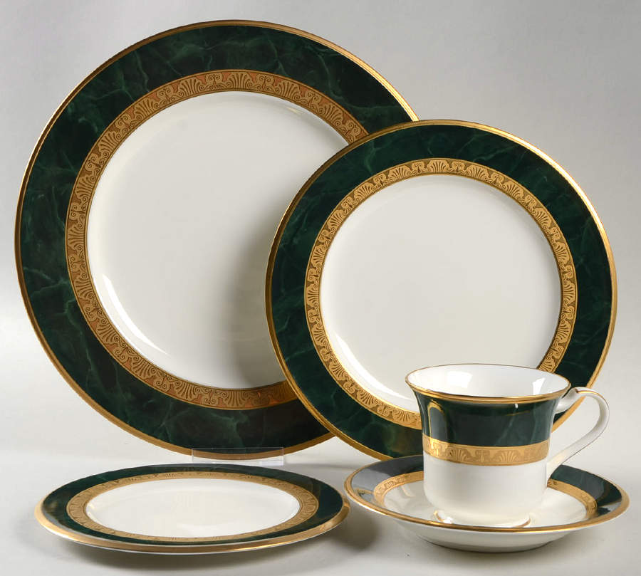 Fitzgerald 5 Piece Place Setting by Noritake-1