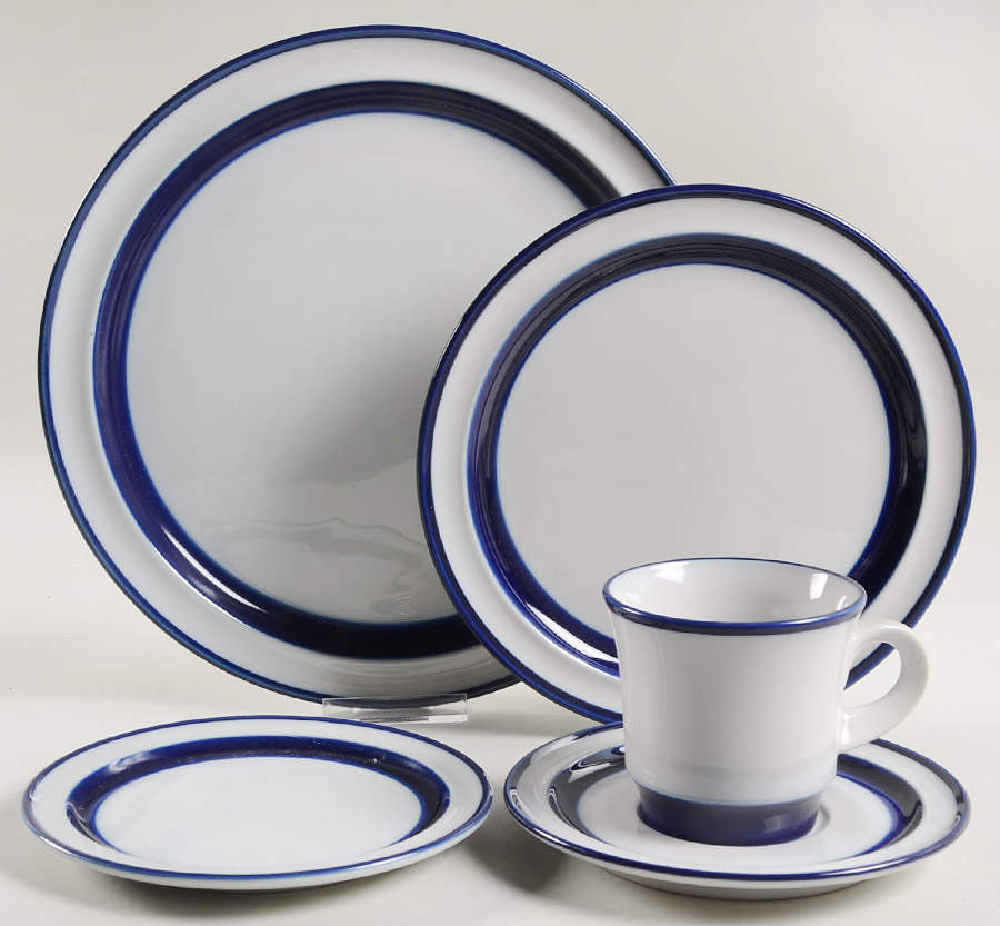 Fjord 5 Piece Place Setting by Noritake-1