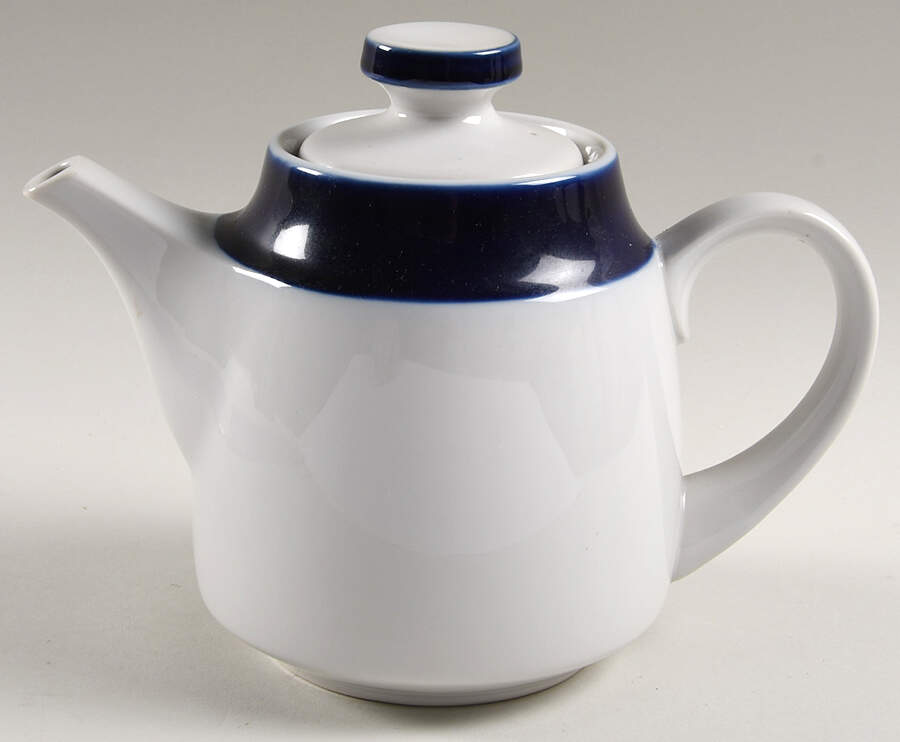 Fjord Teapot & Lid by Noritake-1