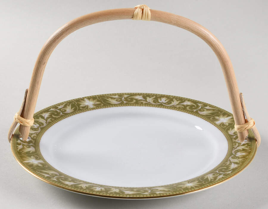 Flanders 5 3/8"-5 5/8" Bamboo Handled Serving Plate  HC by Noritake-1