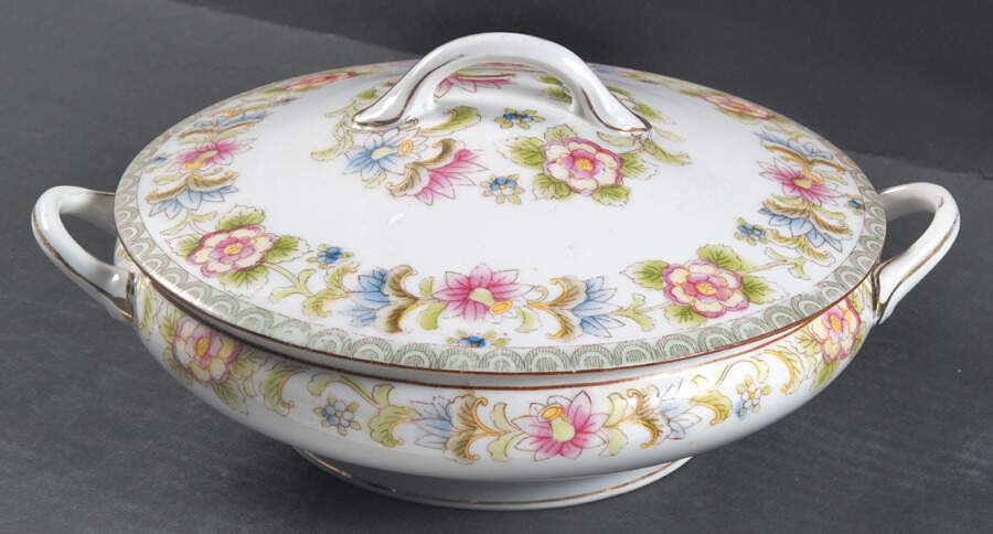 The Flamengo Round Covered Vegetable by Noritake-1