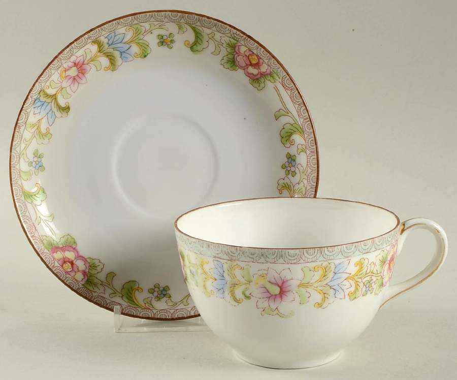 The Flamengo Oversized Cup & Saucer Set by Noritake-1
