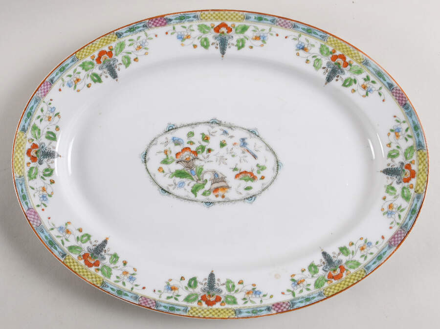 Florian Bassett 13" Oval Serving Platter by Noritake-1