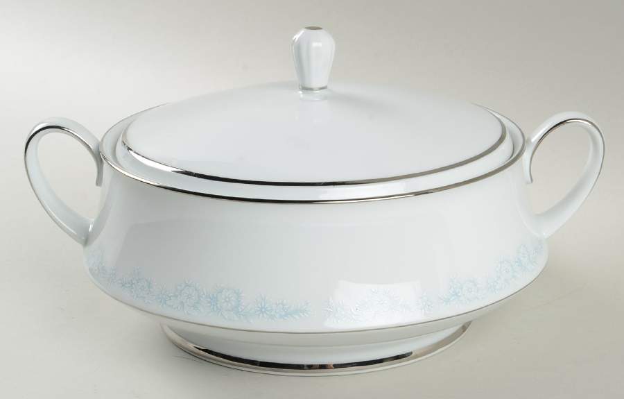Fleurette Round Covered Vegetable by Noritake-1