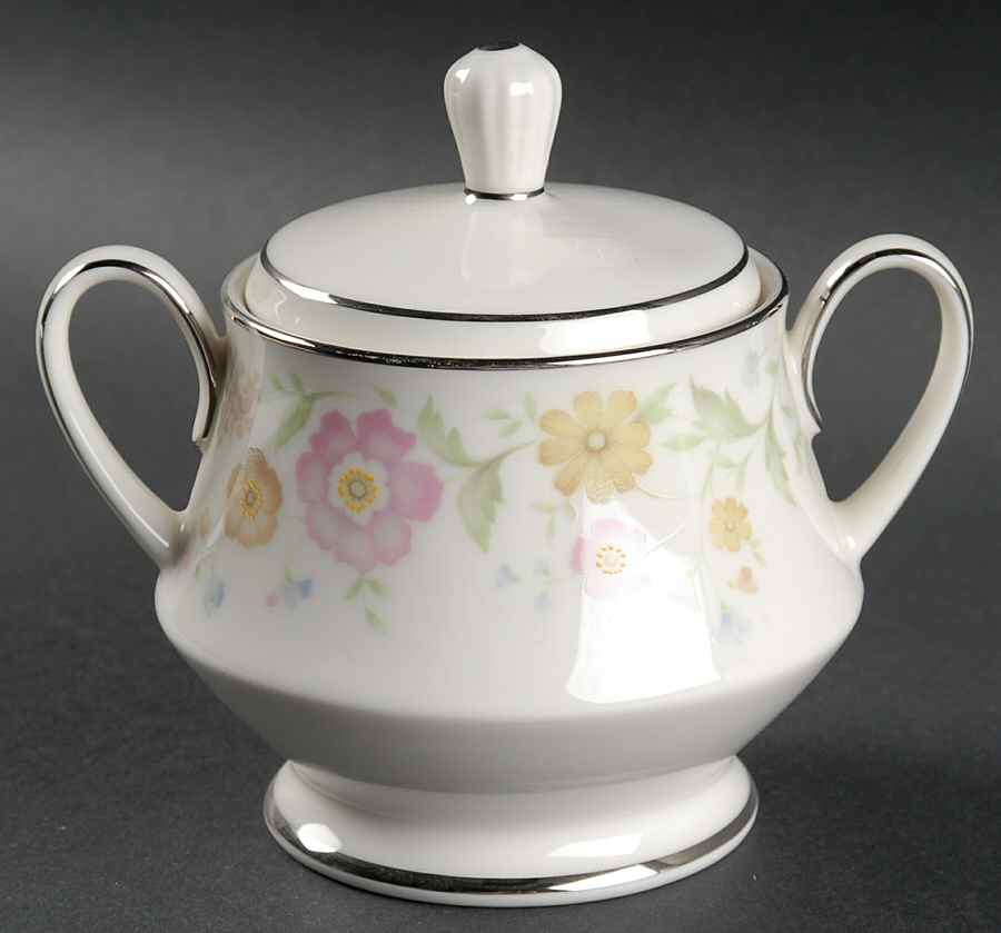 Flirtation Sugar Bowl & Lid by Noritake-1