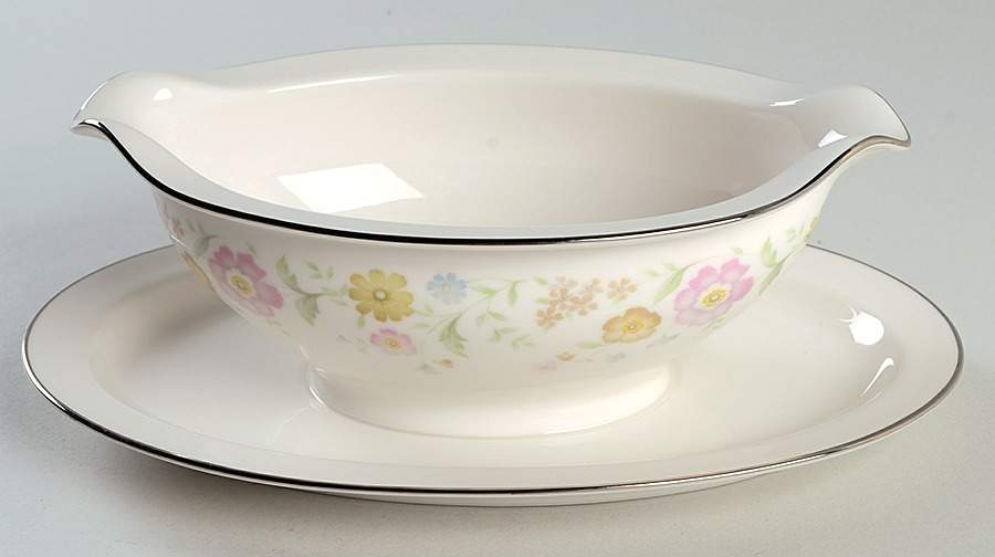 Flirtation Gravy Boat with Attached Underplate by Noritake-1