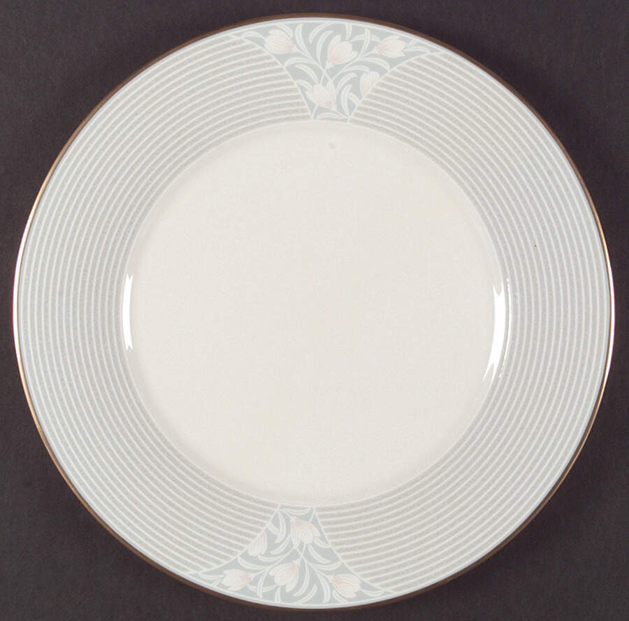 Floral Medallion Dinner Plate by Noritake-1