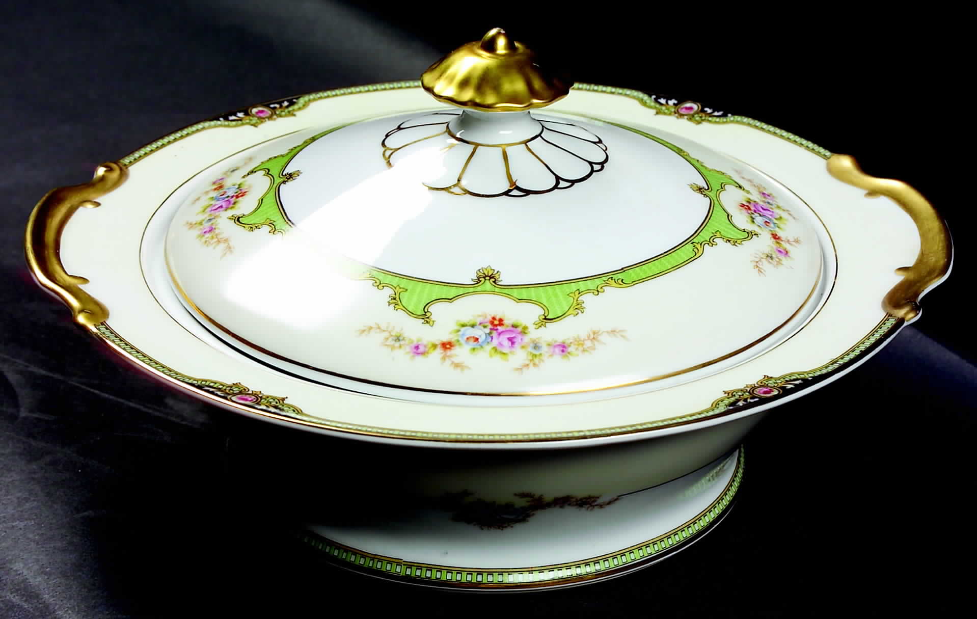 Floreal Round Covered Vegetable by Noritake-1