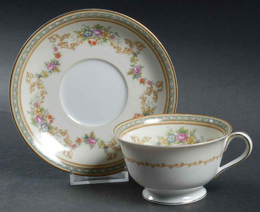 Flomar Footed Cup & Saucer Set by Noritake-1
