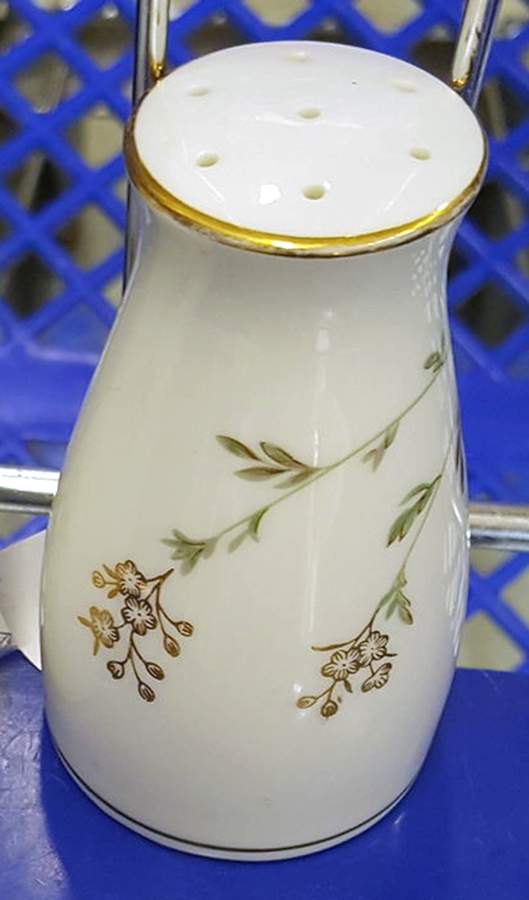 Florence (Coupe) Pepper Shaker by Noritake-1