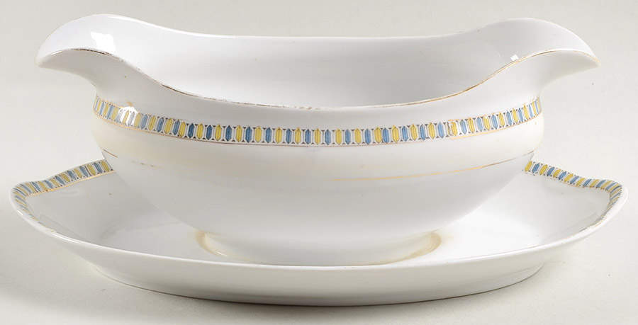 Florencia Gravy Boat with Attached Underplate by Noritake-1